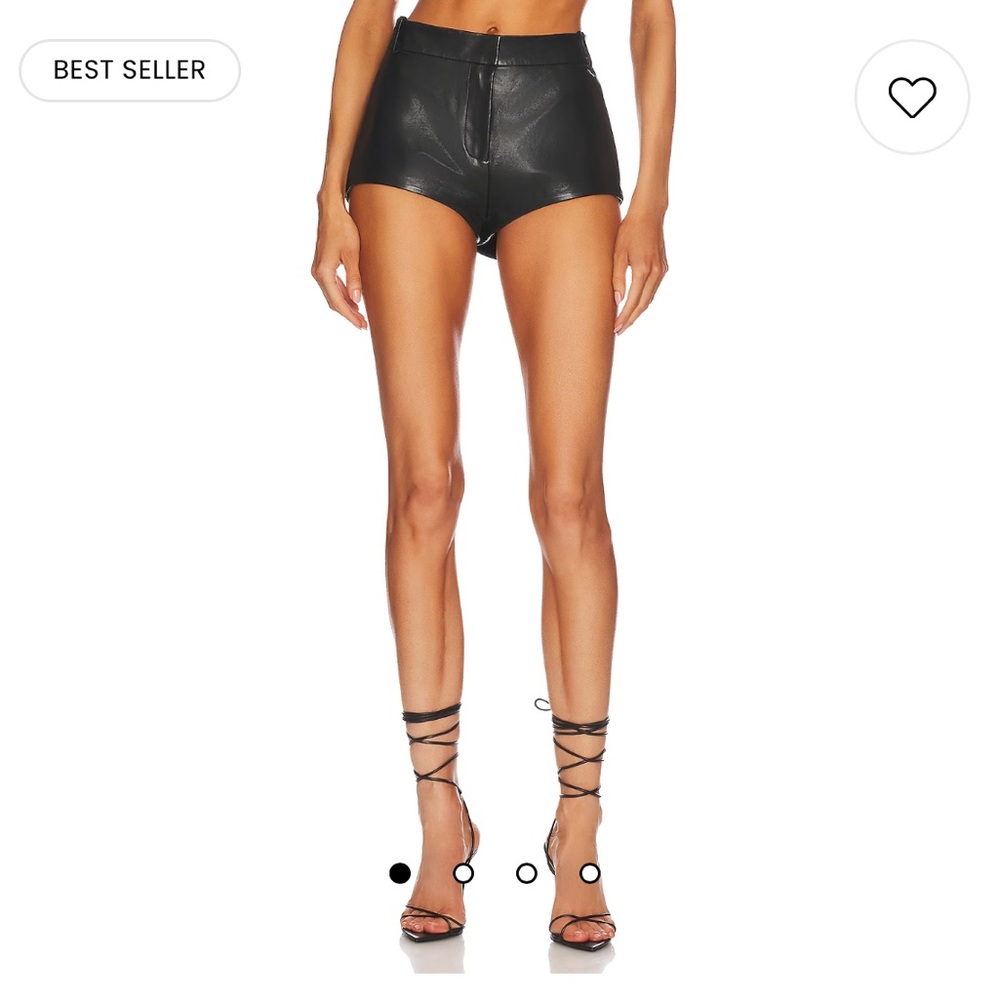 NEW NWT Lamarque Annaise Shorts